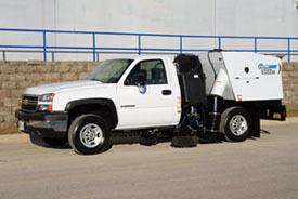 The new Schwarze Model S233SE Single Engine Low Profile Sweeper